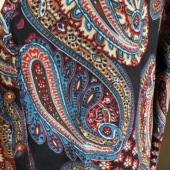 Soft Surroundings Paisley Tunic long Sleeve Button Down. Medium - Picture 3 of 6